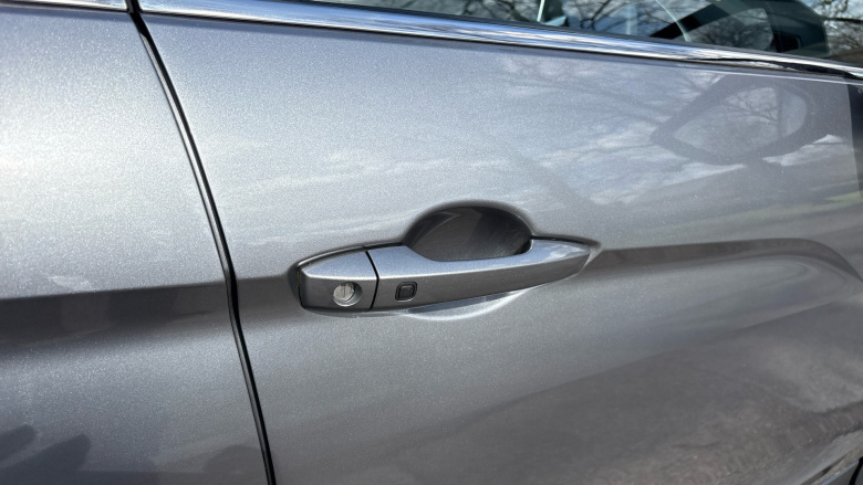 Mitsubishi Eclipse Cross 1.5 Black 5dr CVT 4WD Petrol Hatchback